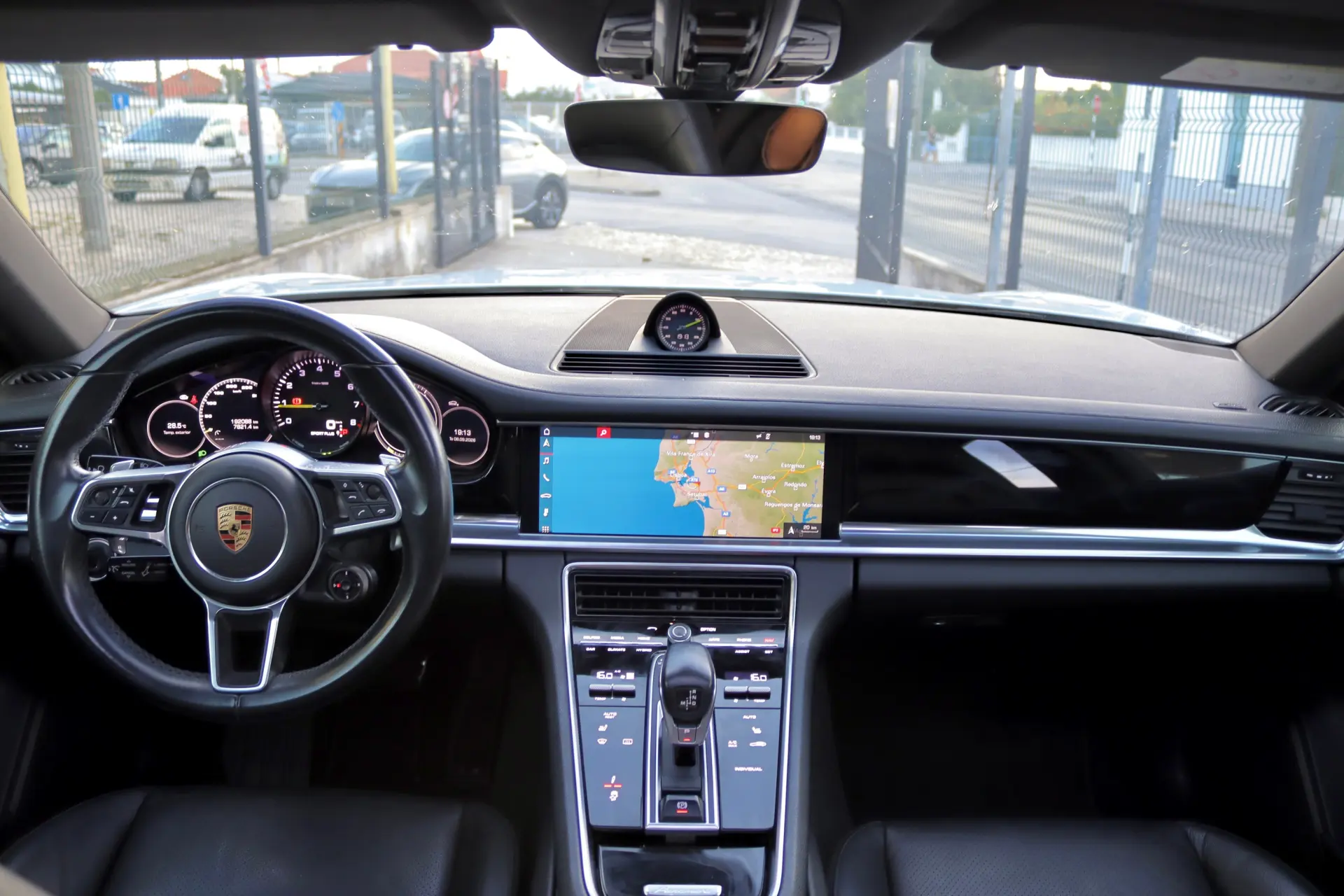 Porsche Panamera 4 E-Hybrid 4