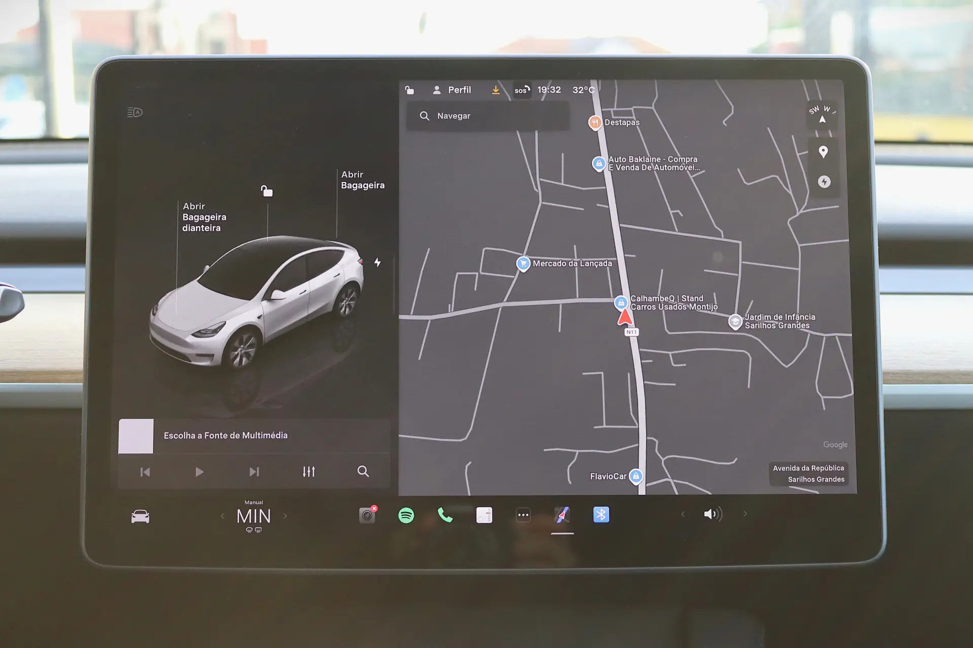 Tesla Model Y Standard 18