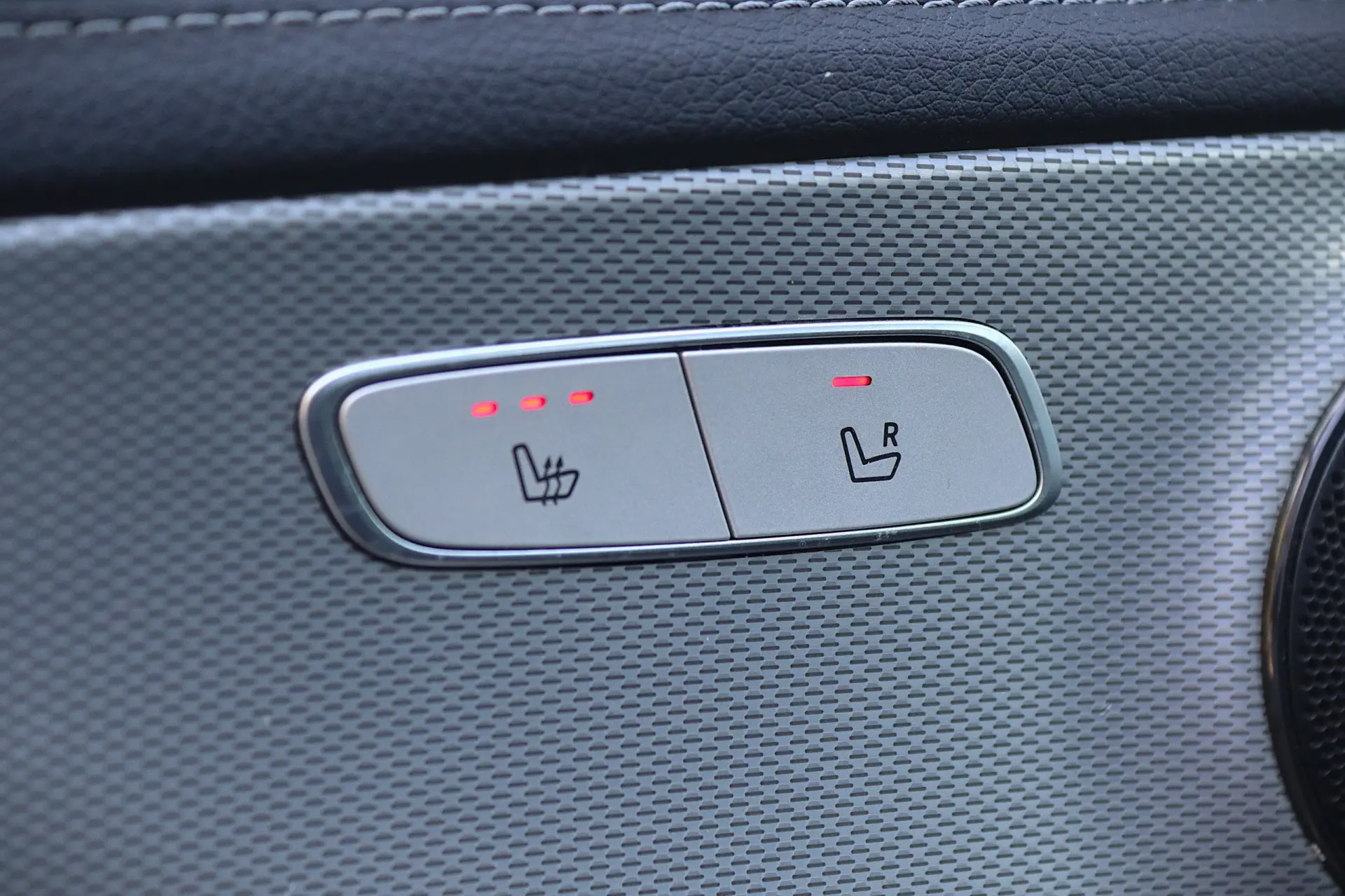 Mercedes-Benz E 220 d AMG Line 7