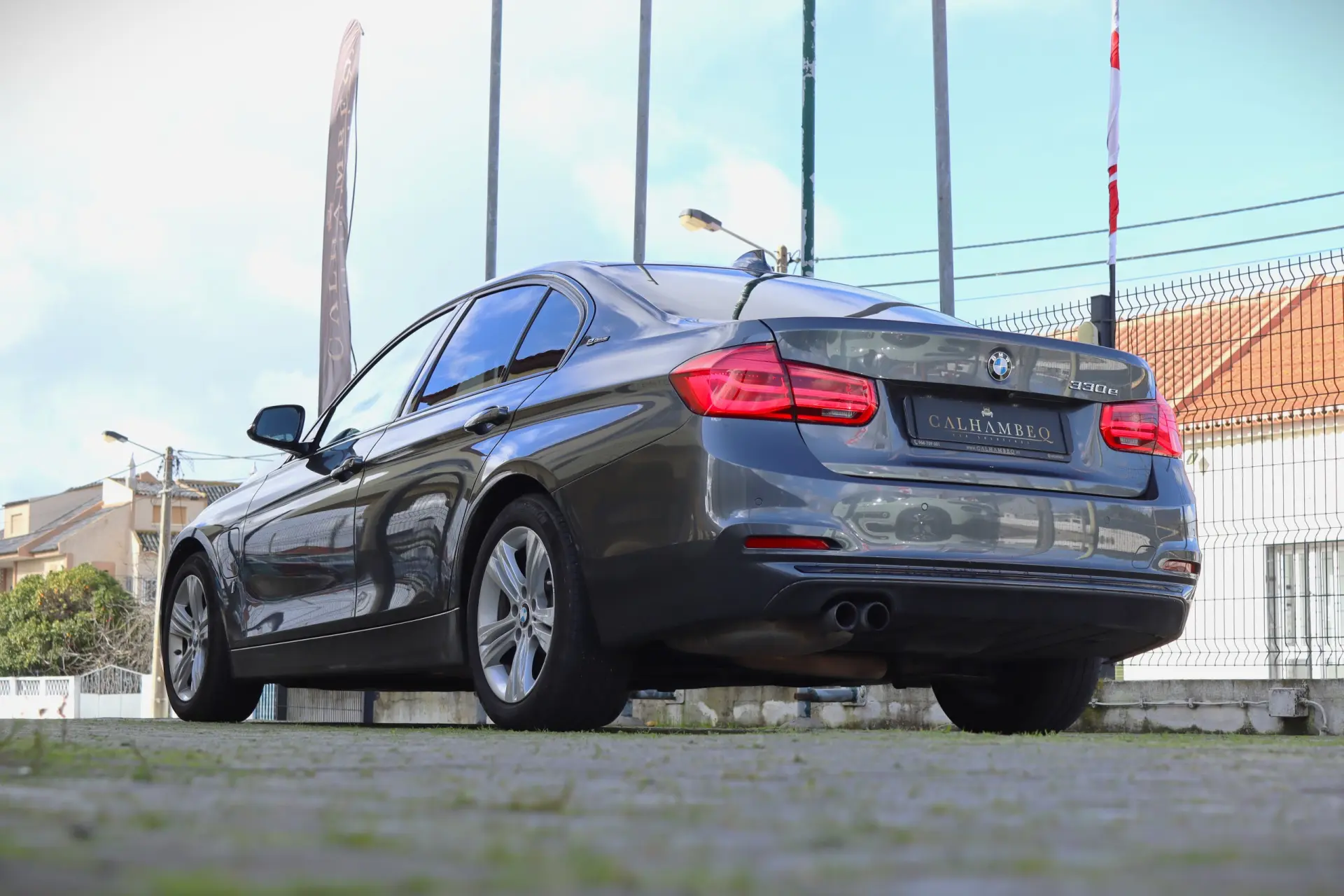 BMW 330 e iPerformance Pack M 11