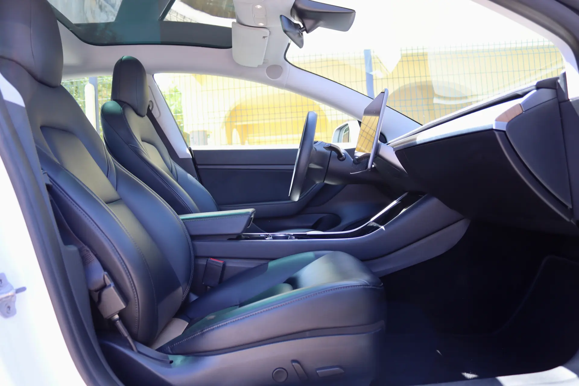 Tesla Model 3 Standard Range Plus RWD 20