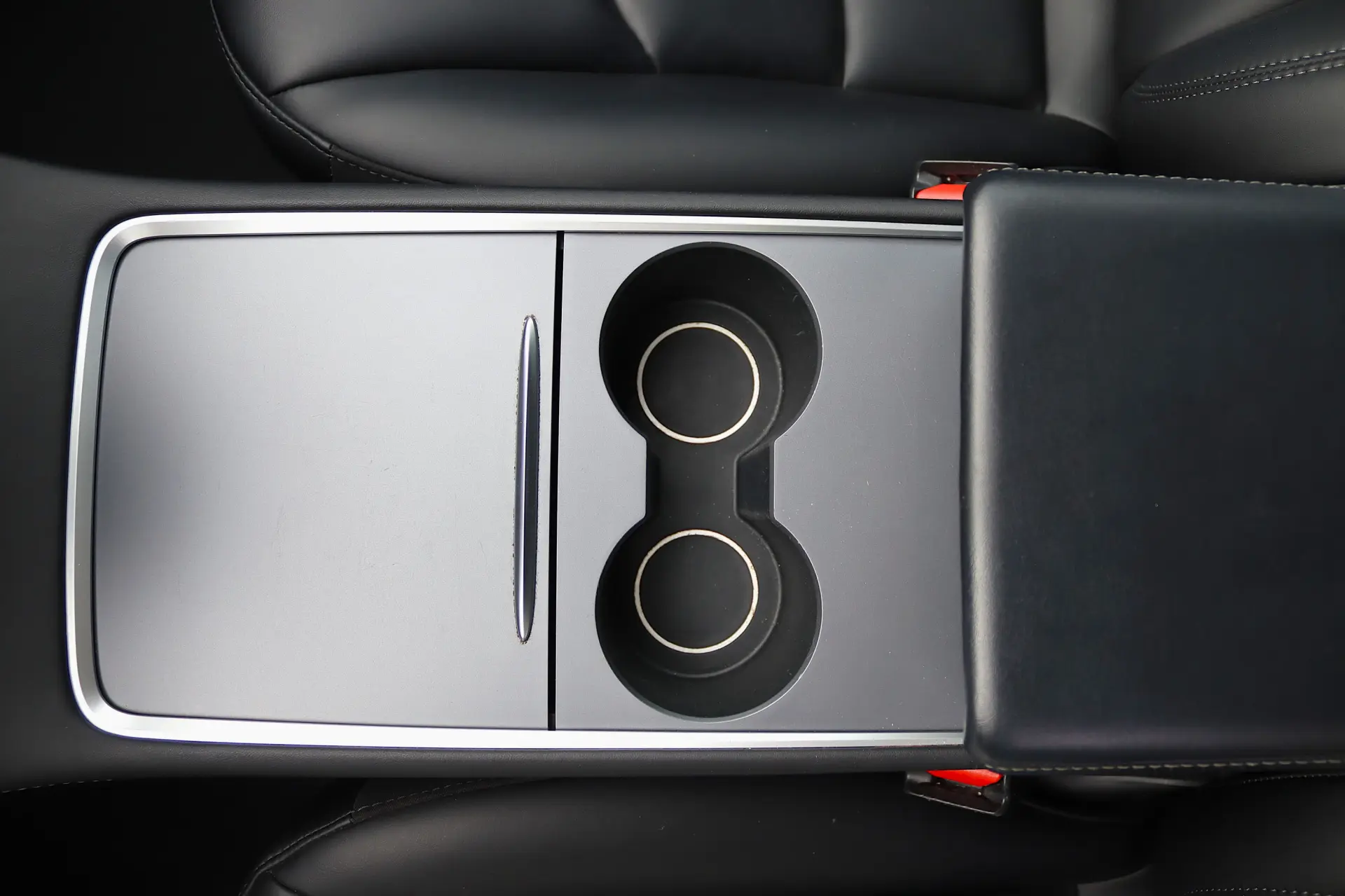 Tesla Model 3 Standard Range Plus RWD 29