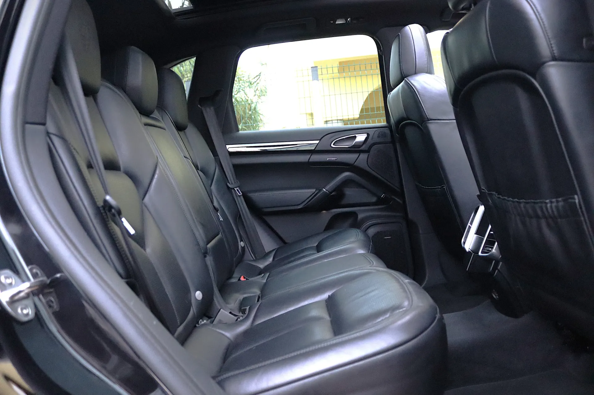 Porsche Cayenne S E-Hybrid 31