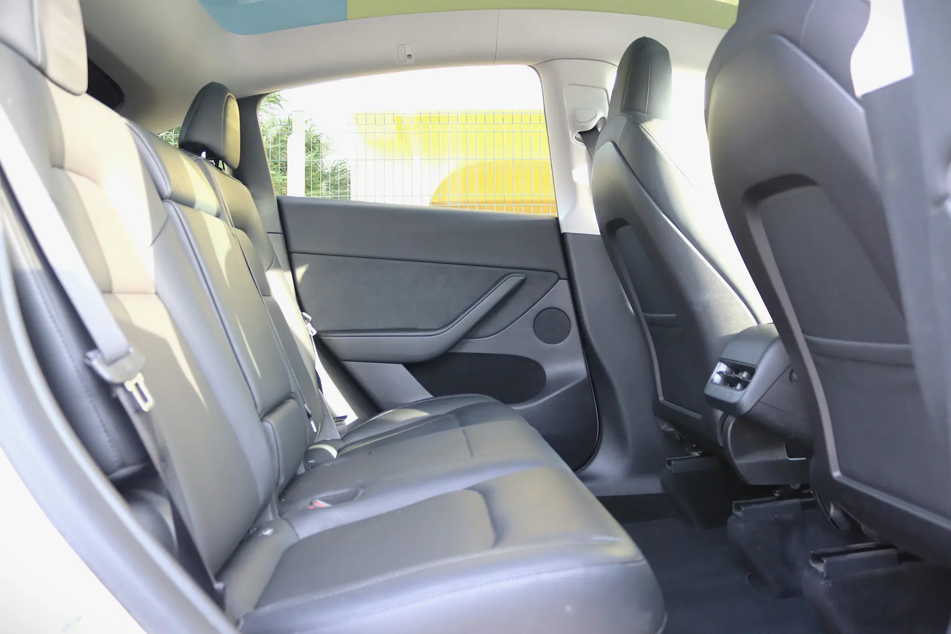 Tesla Model Y Standard 23