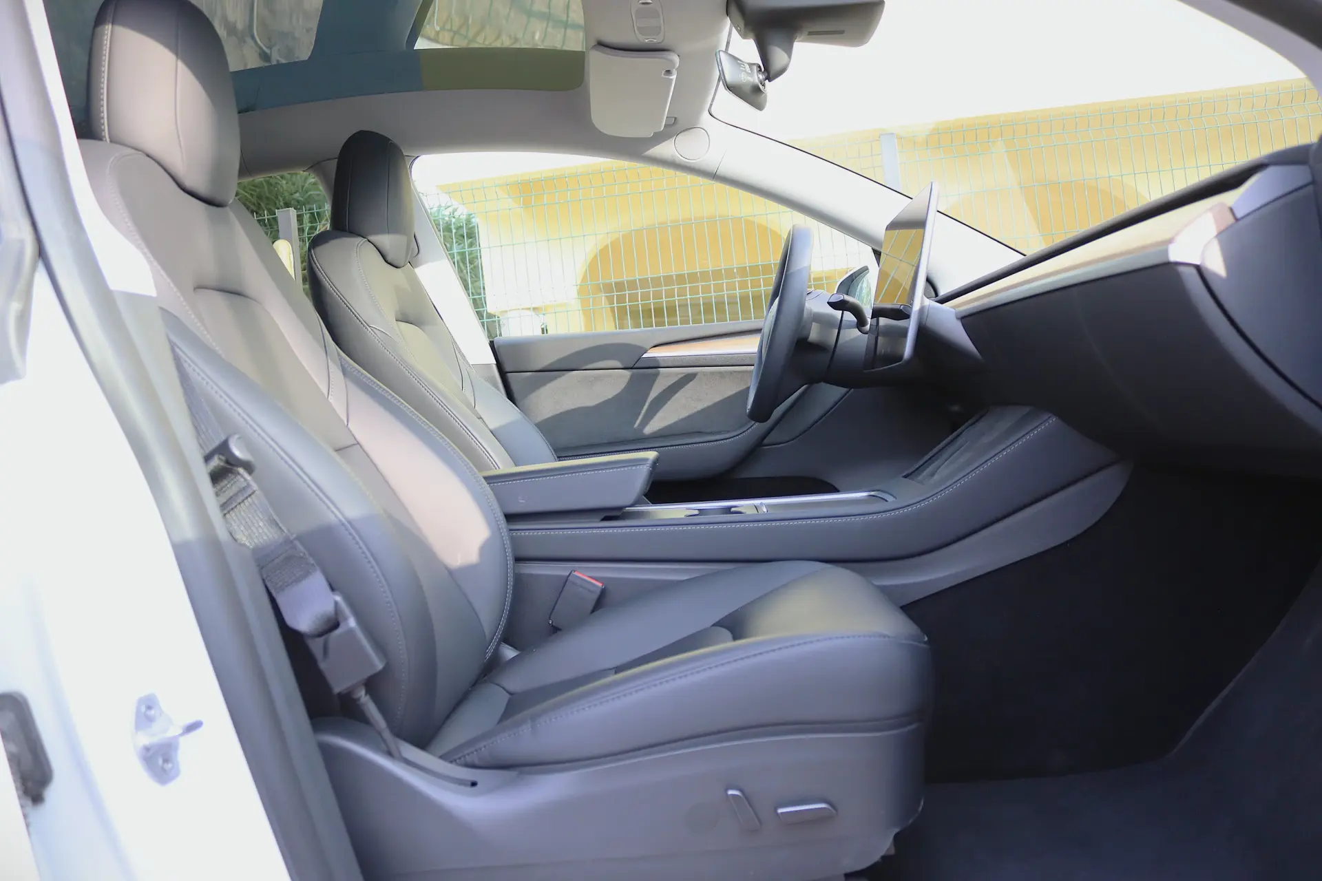 Tesla Model Y Standard 21