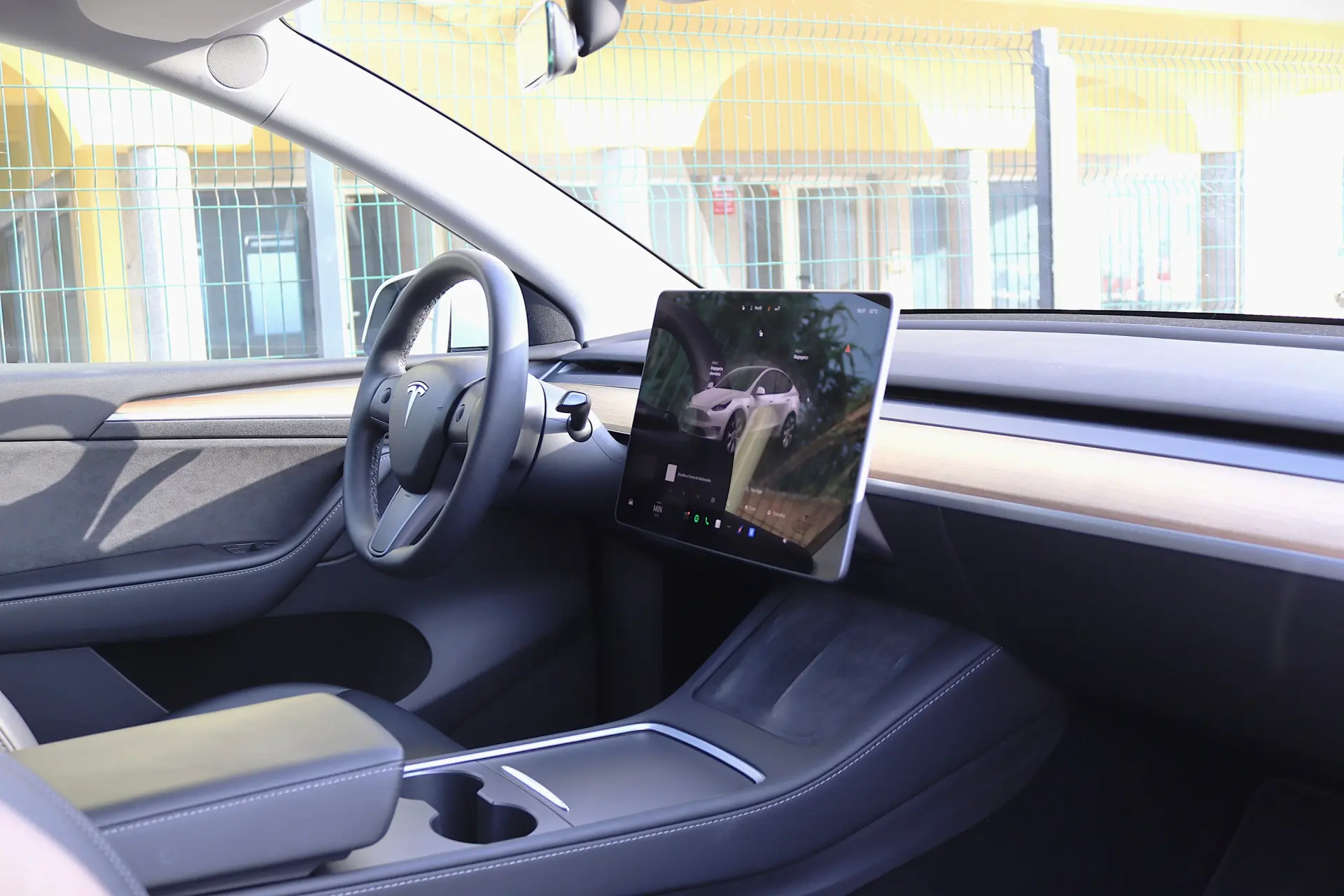 Tesla Model Y Standard 20