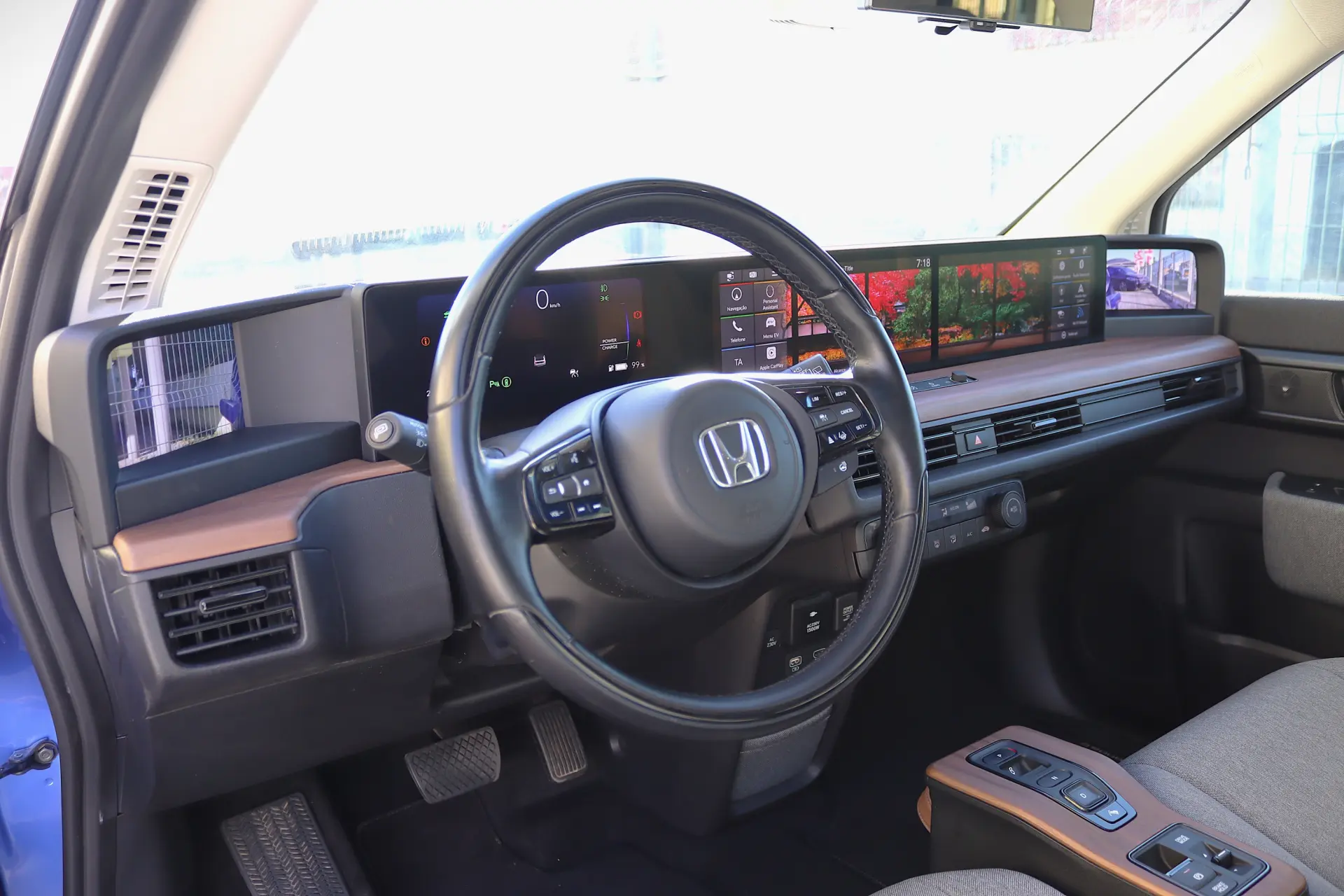 Honda e Advance (17") 14