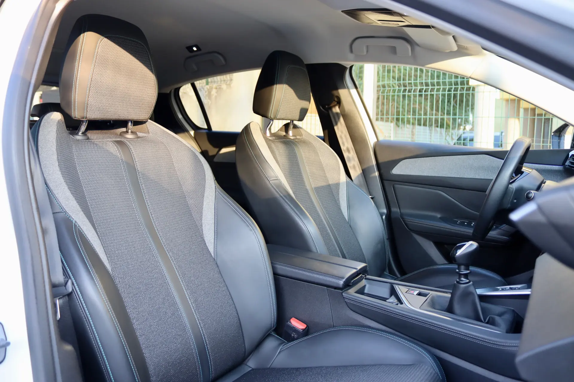 Peugeot 308 1.2 PureTech Allure Pack 24