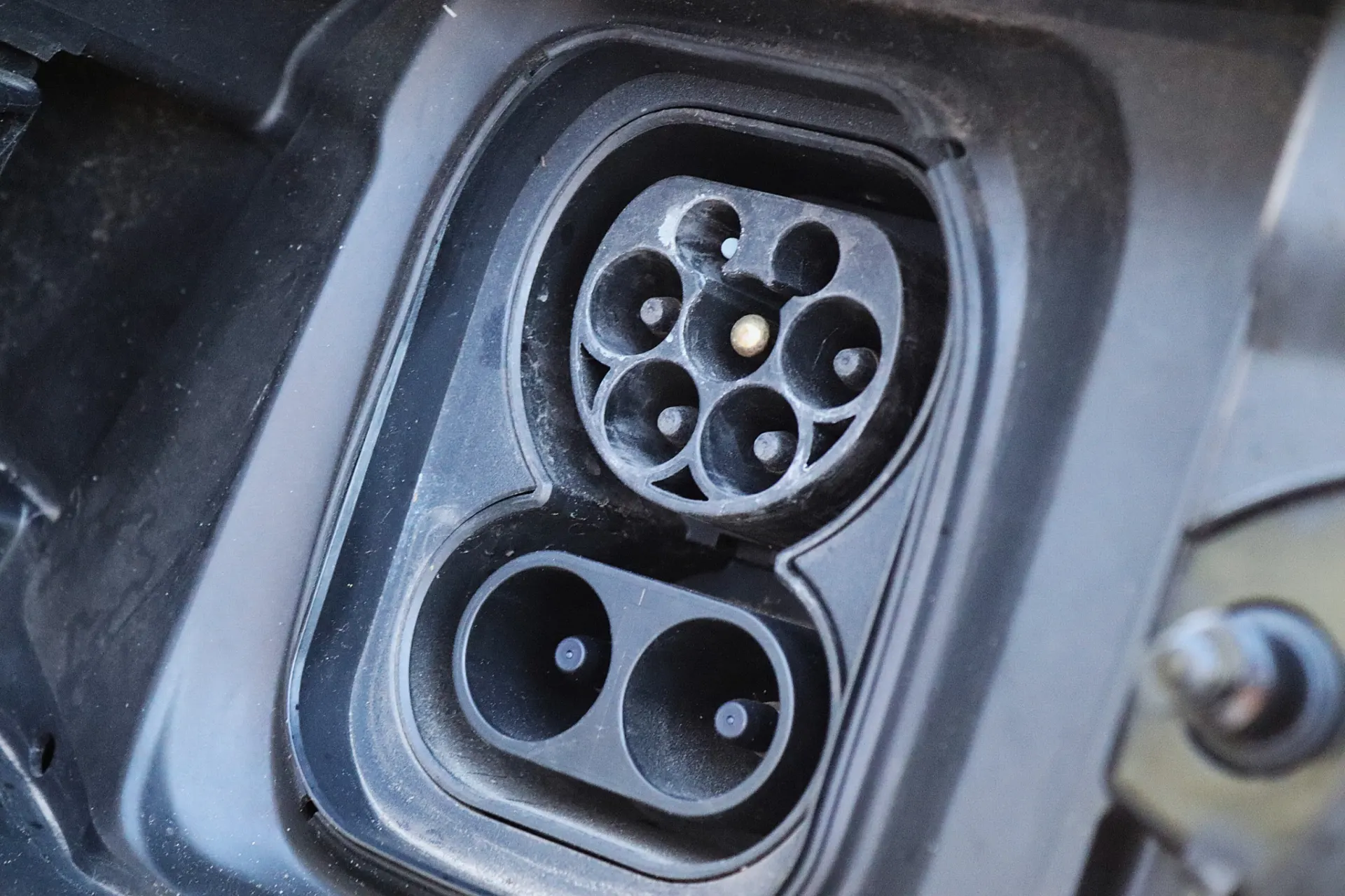 Peugeot e-2008 50 kWh GT 17