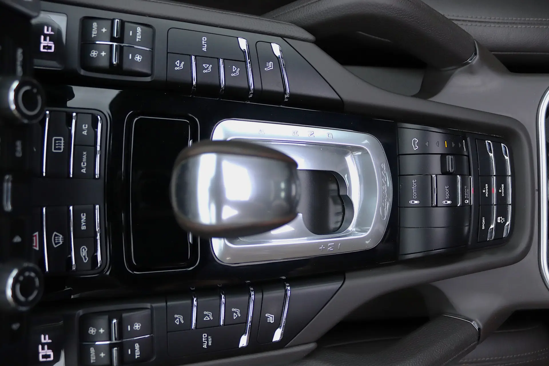 Porsche Cayenne S E-Hybrid 23