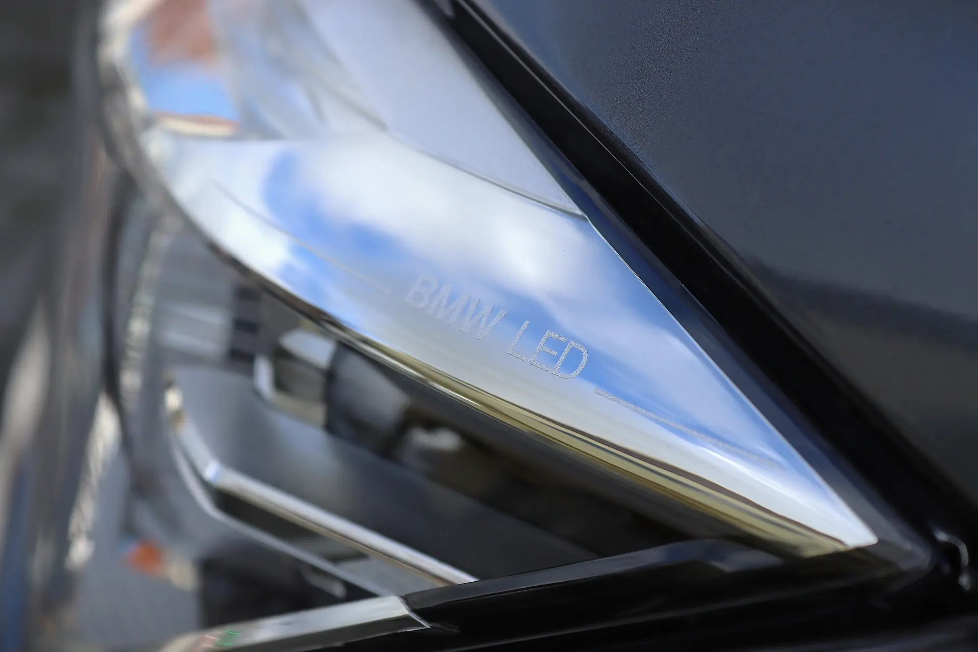 BMW 330 e iPerformance Pack M 15