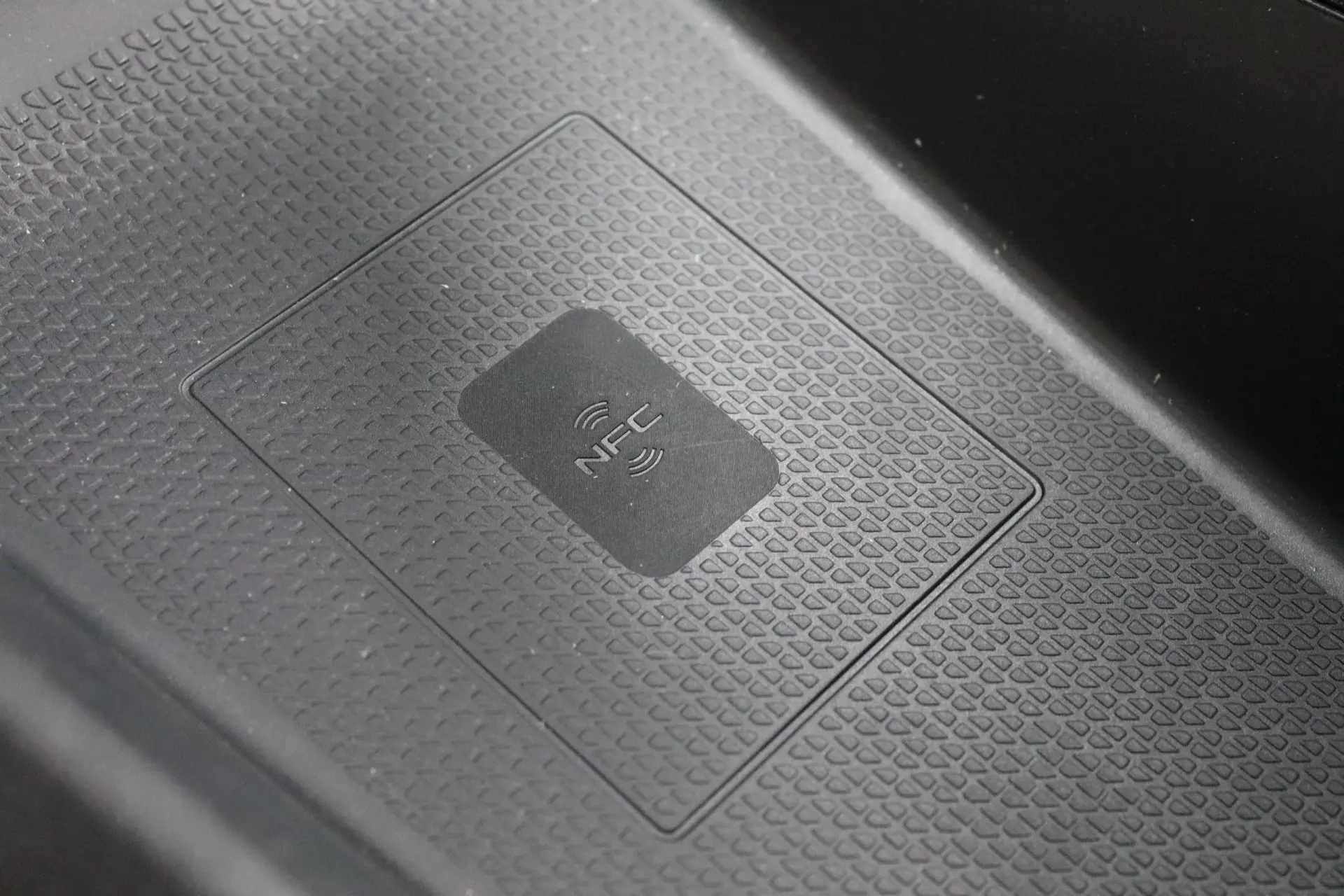 BYD Atto 2 45.1 kWh Boost 8