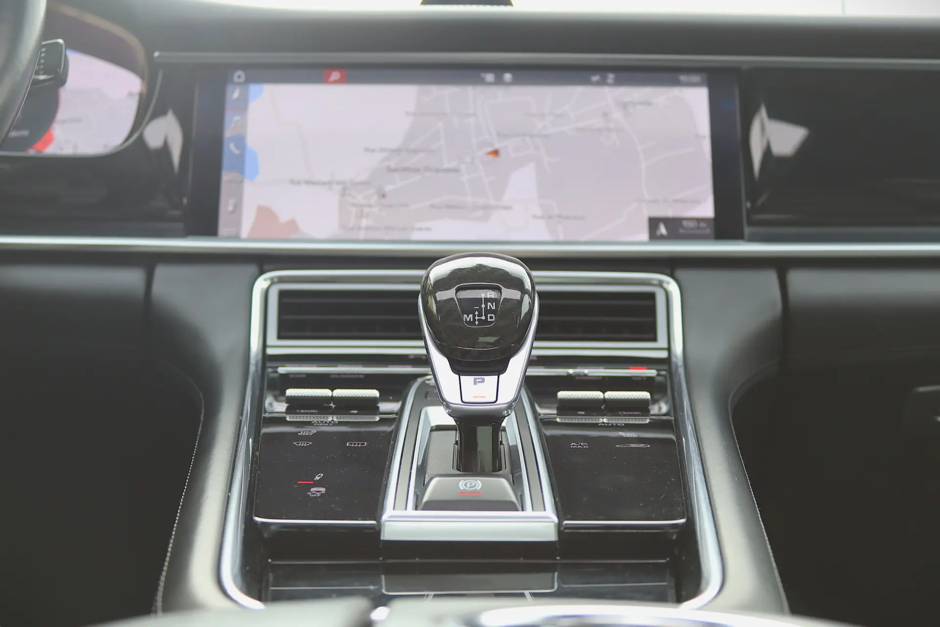 Porsche Panamera 4S Diesel 29