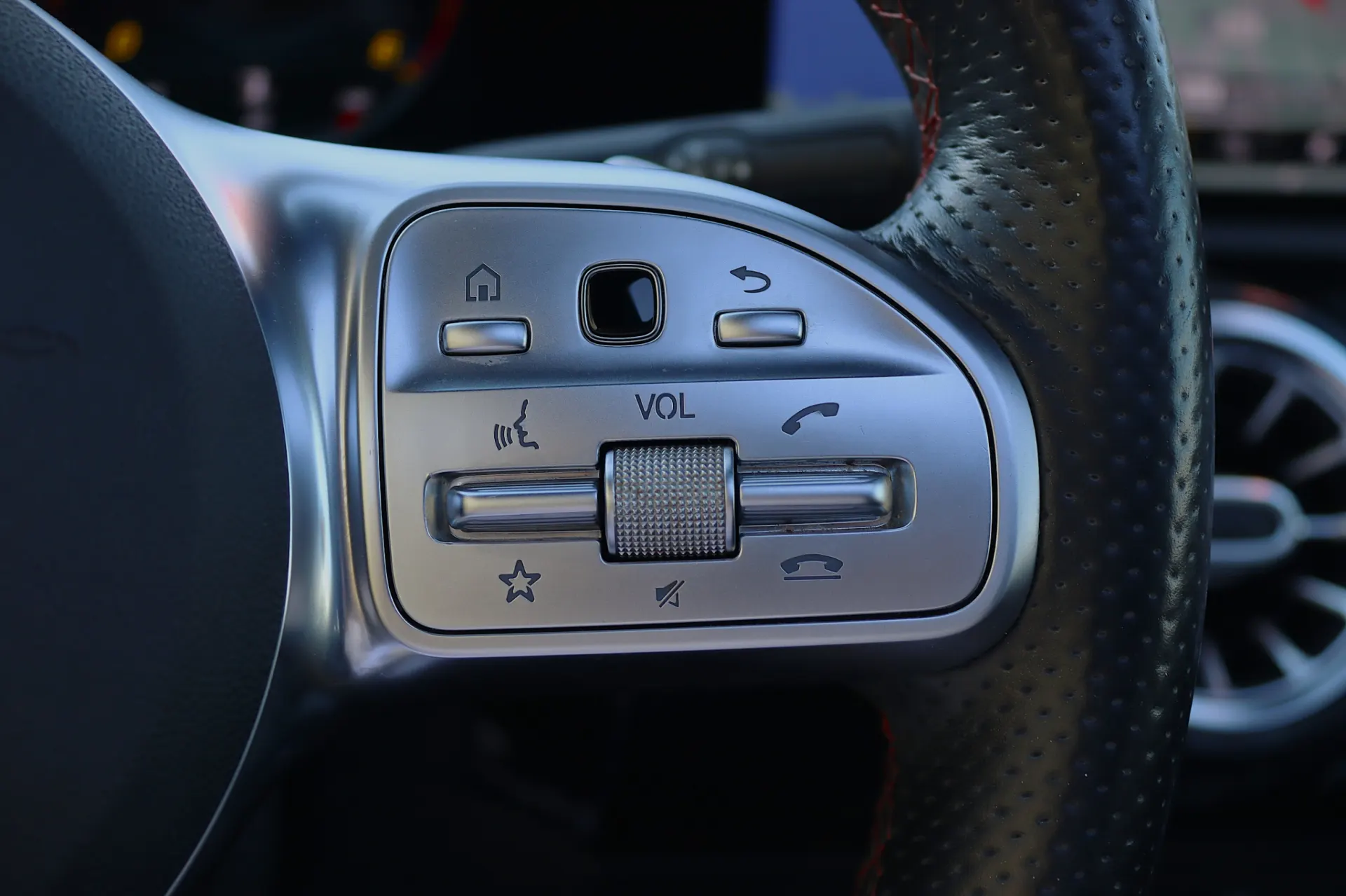 Mercedes-Benz A 180 d AMG Line Aut. 24