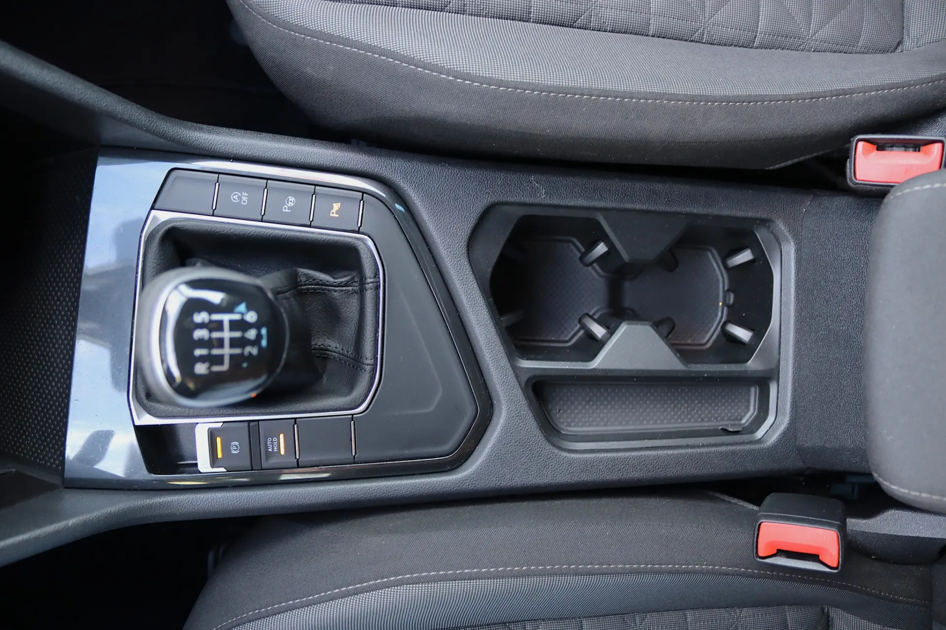 Volkswagen Tiguan 1.5 TSI Confortline 24