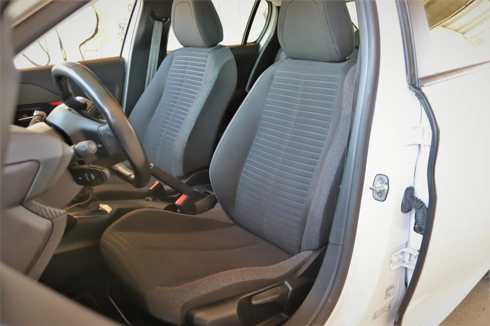 Peugeot 208 1.2 PureTech Active 11