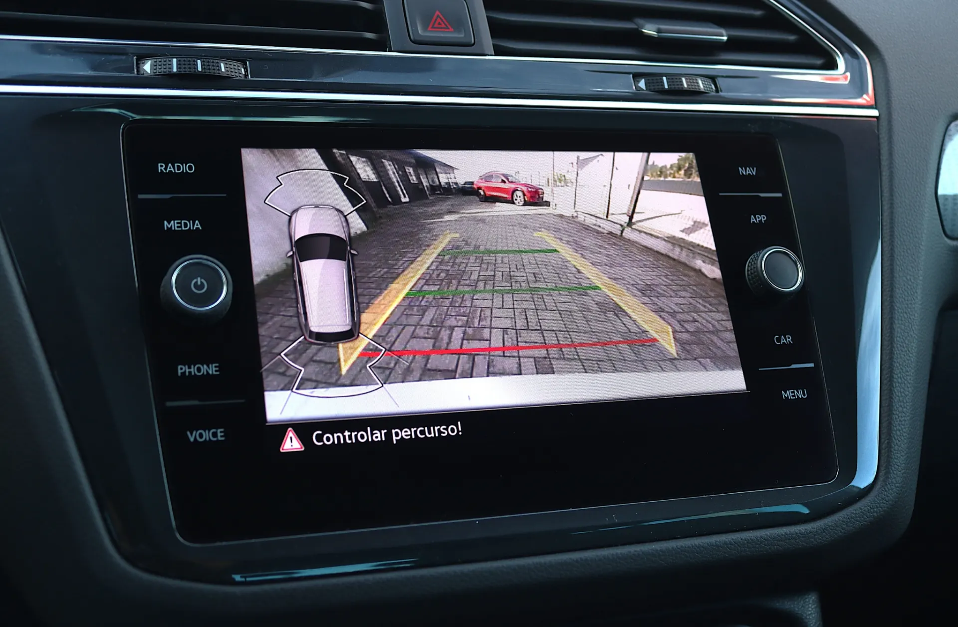 Volkswagen Tiguan 1.5 TSI Confortline 6