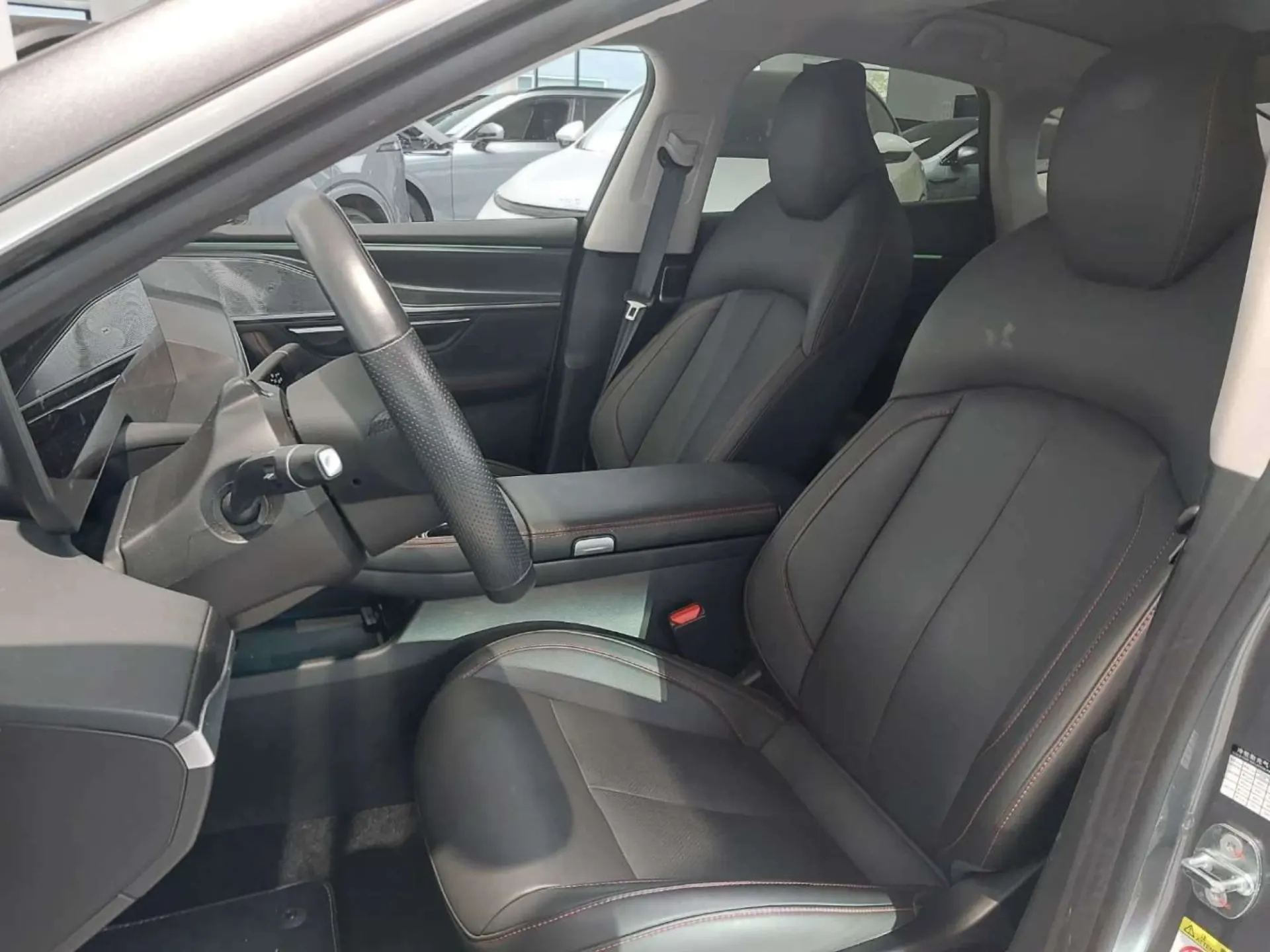 Xpeng P7i 86.2 kWh Long Range 6