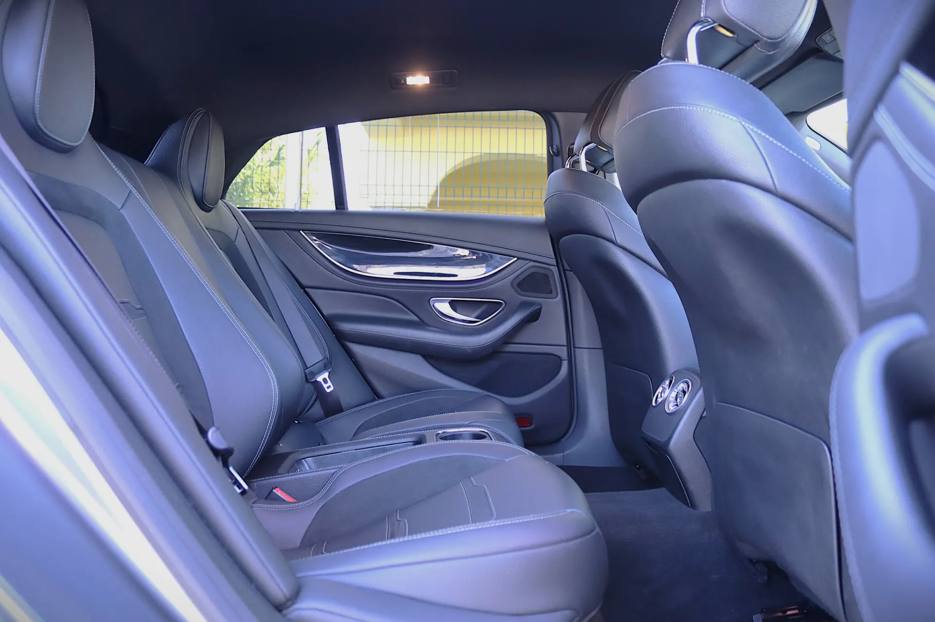 Mercedes-Benz AMG GT 53 4Matic+ 39