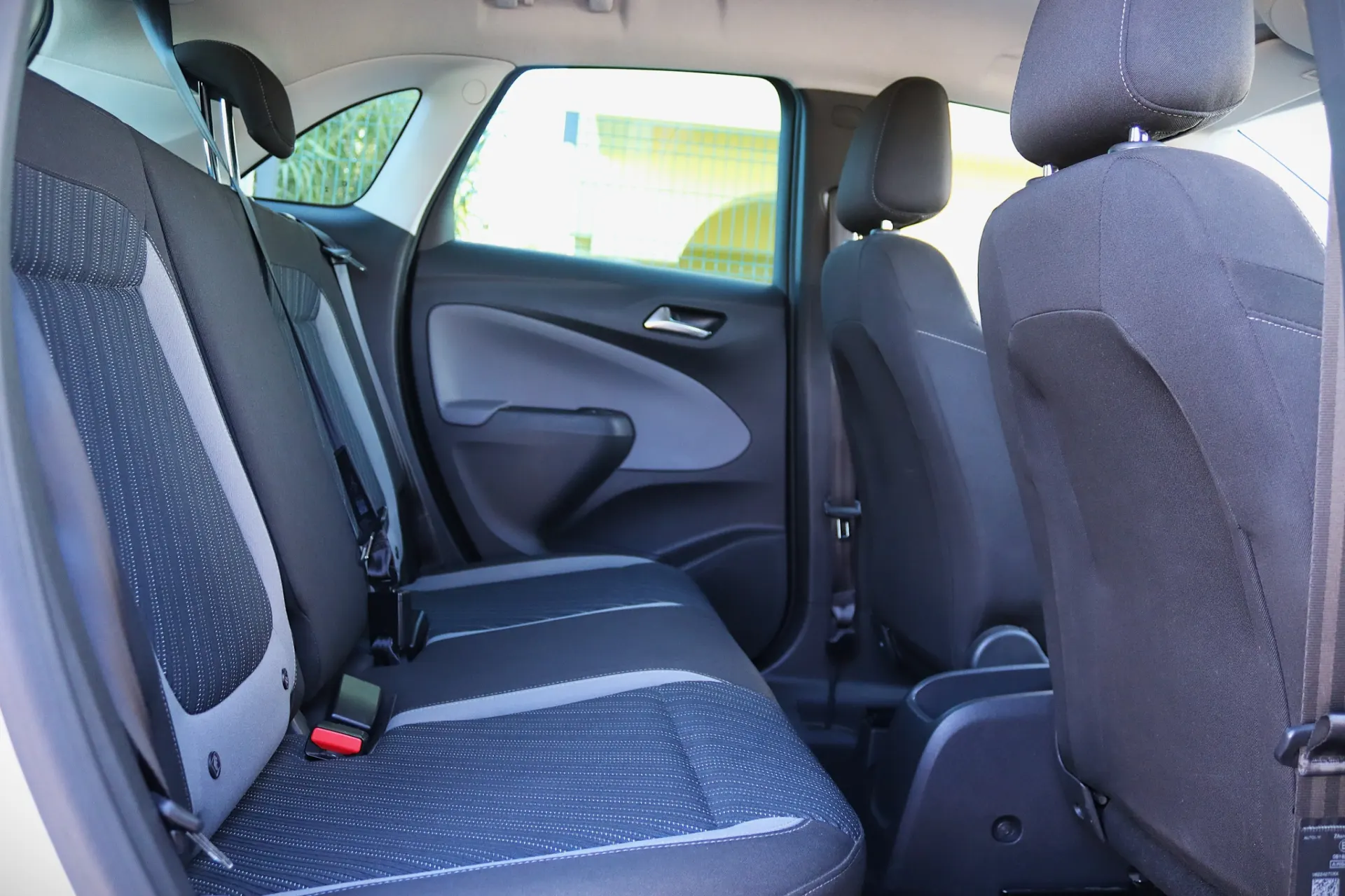 Opel Crossland X 1.2 T 120 Anos 26