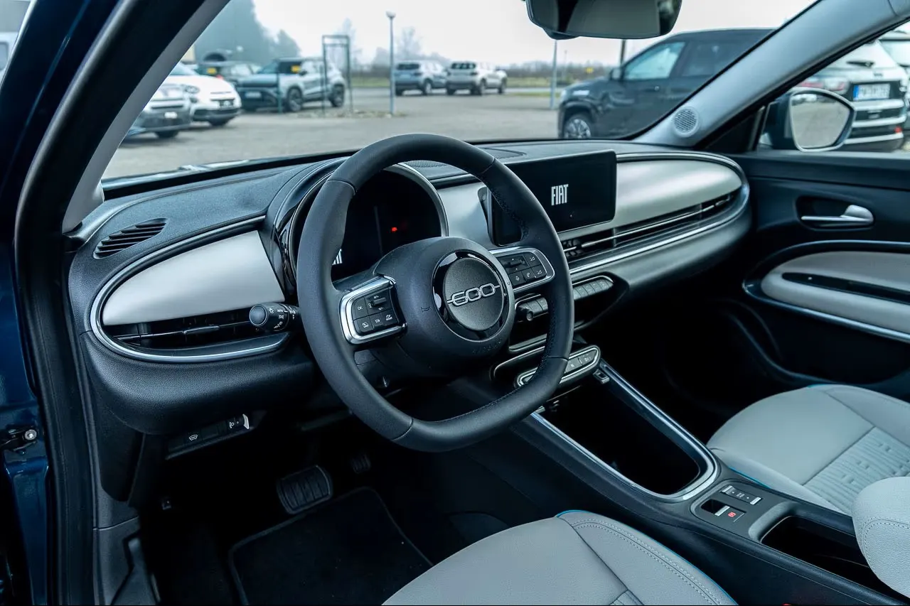 Fiat 600e 54 kWh La Prima 6