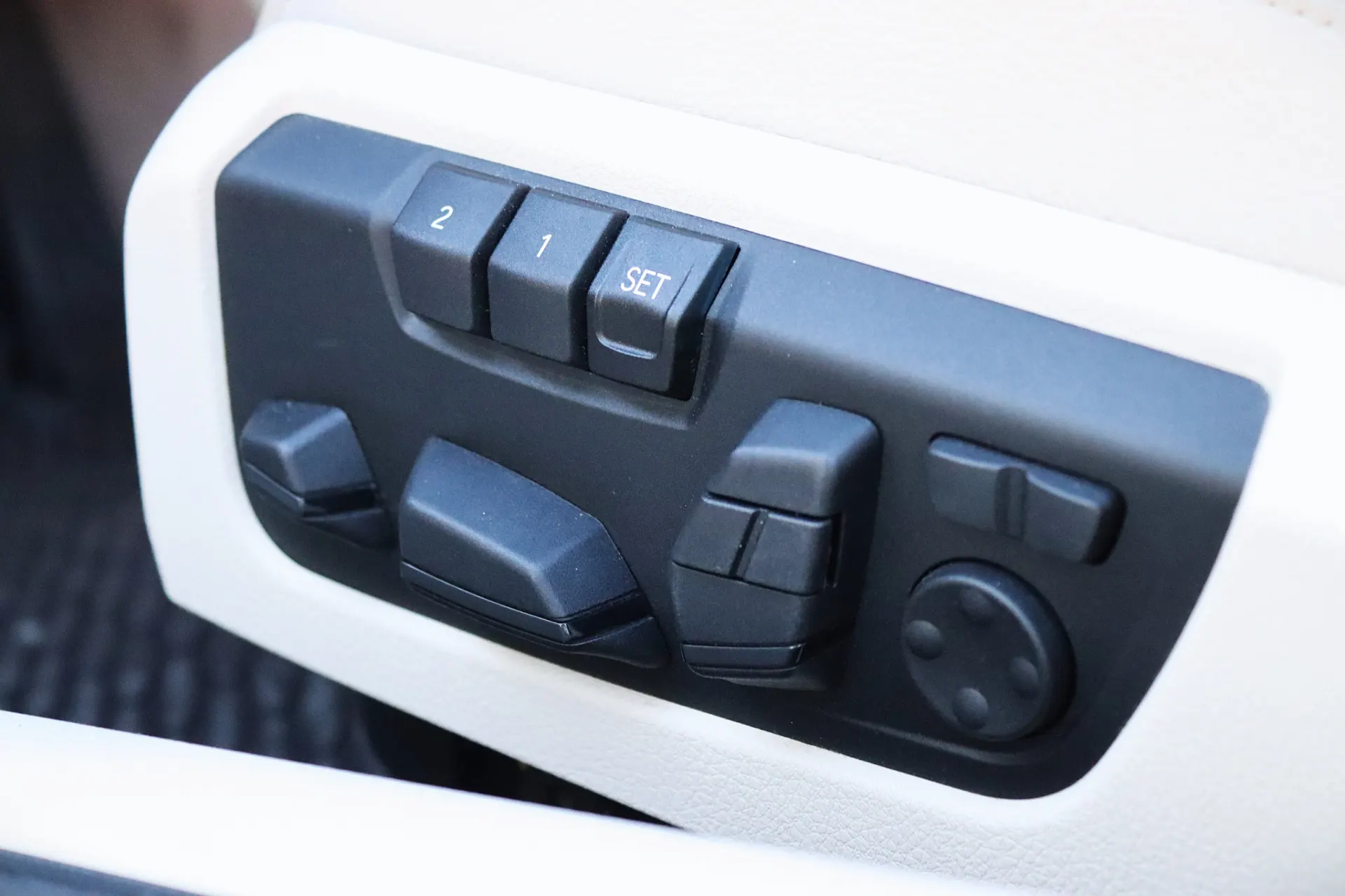 BMW 640 d xDrive Pack M 23