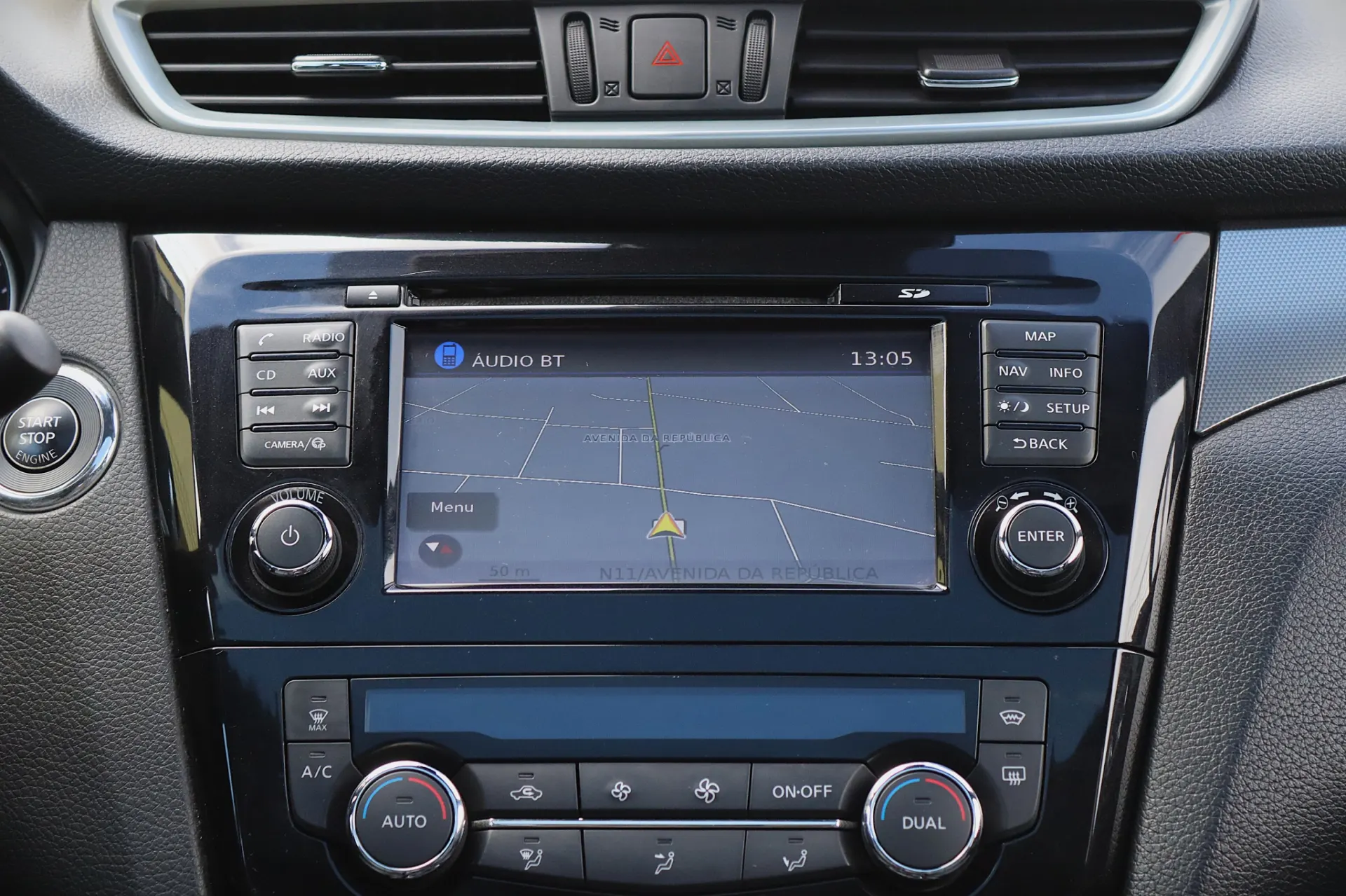 Nissan Qashqai 1.2 DIG-T Tekna Premium Pele RS 28