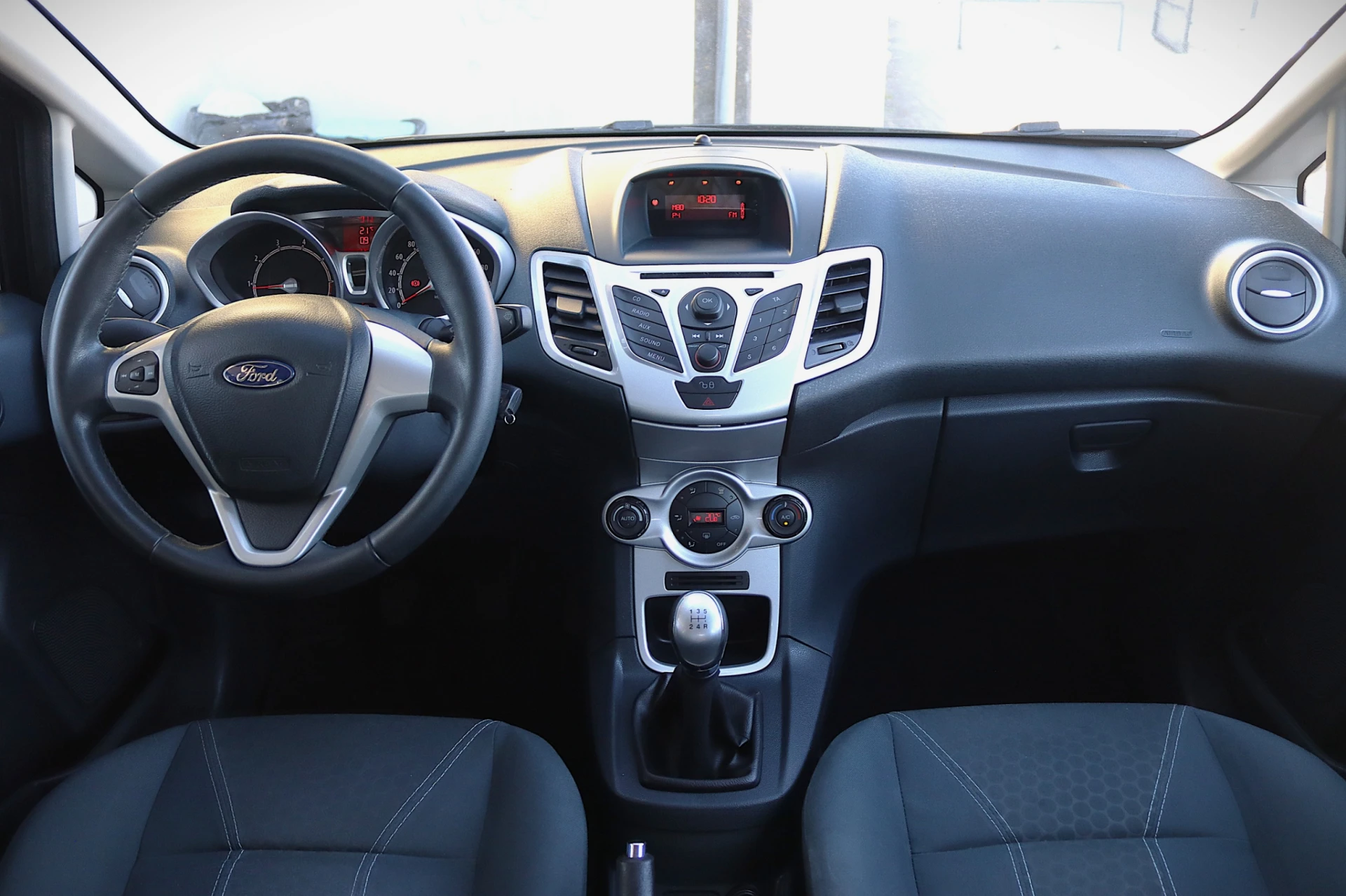 Ford Fiesta 1.25 Titanium 18