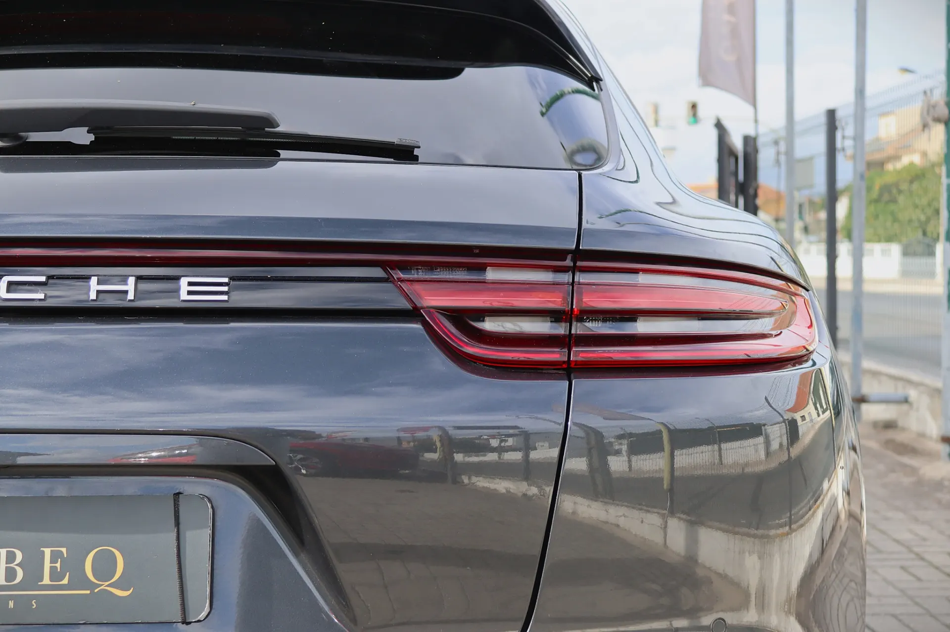 Porsche Panamera Sport Turismo 4 E-Hybrid 18