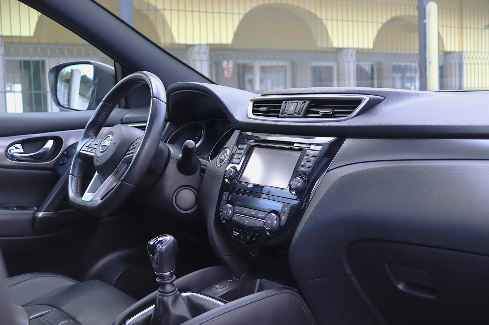 Nissan Qashqai 1.2 DIG-T Tekna Premium Pele RS 32