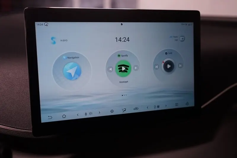 BYD Dolphin Surf 43.2 kWh Boost 11