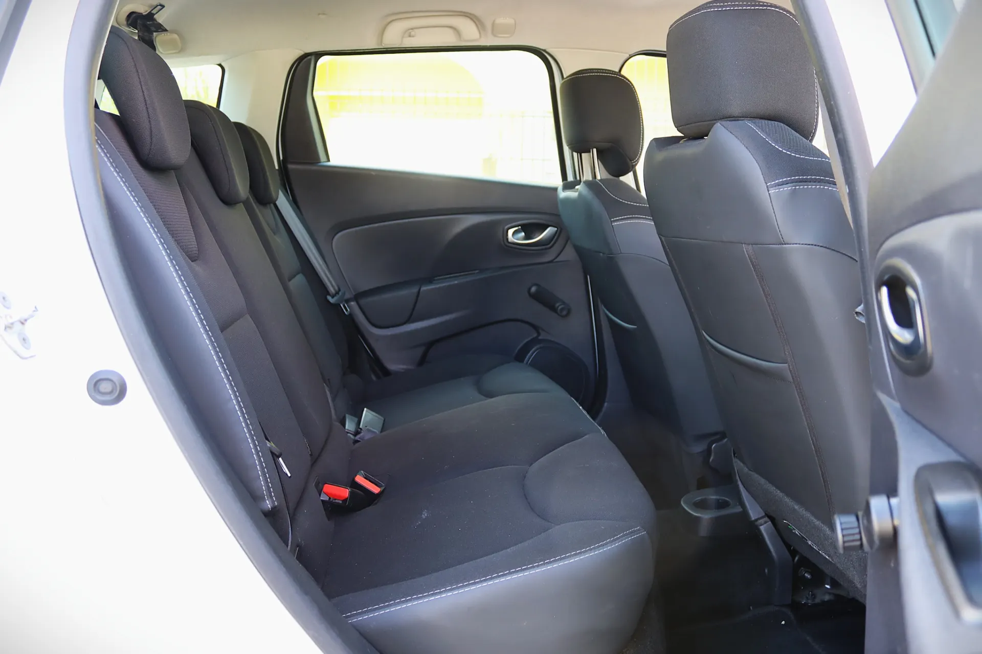 Renault Clio Sport Tourer 0.9 TCe Zen 19