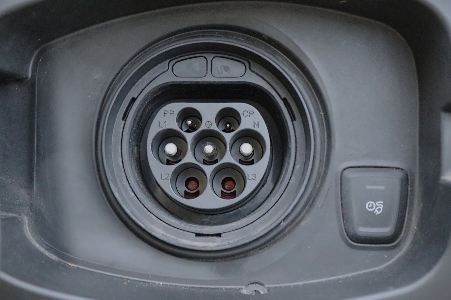 Porsche Cayenne S E-Hybrid 17