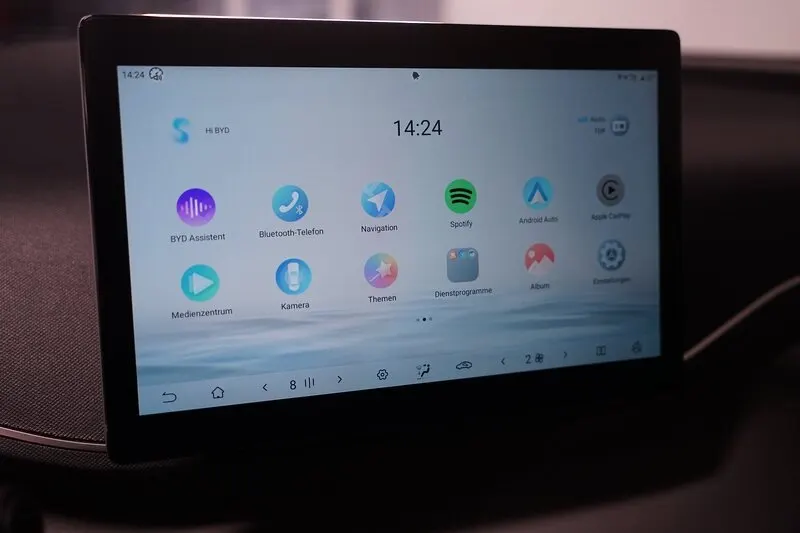 BYD Dolphin Surf 43.2 kWh Boost 10