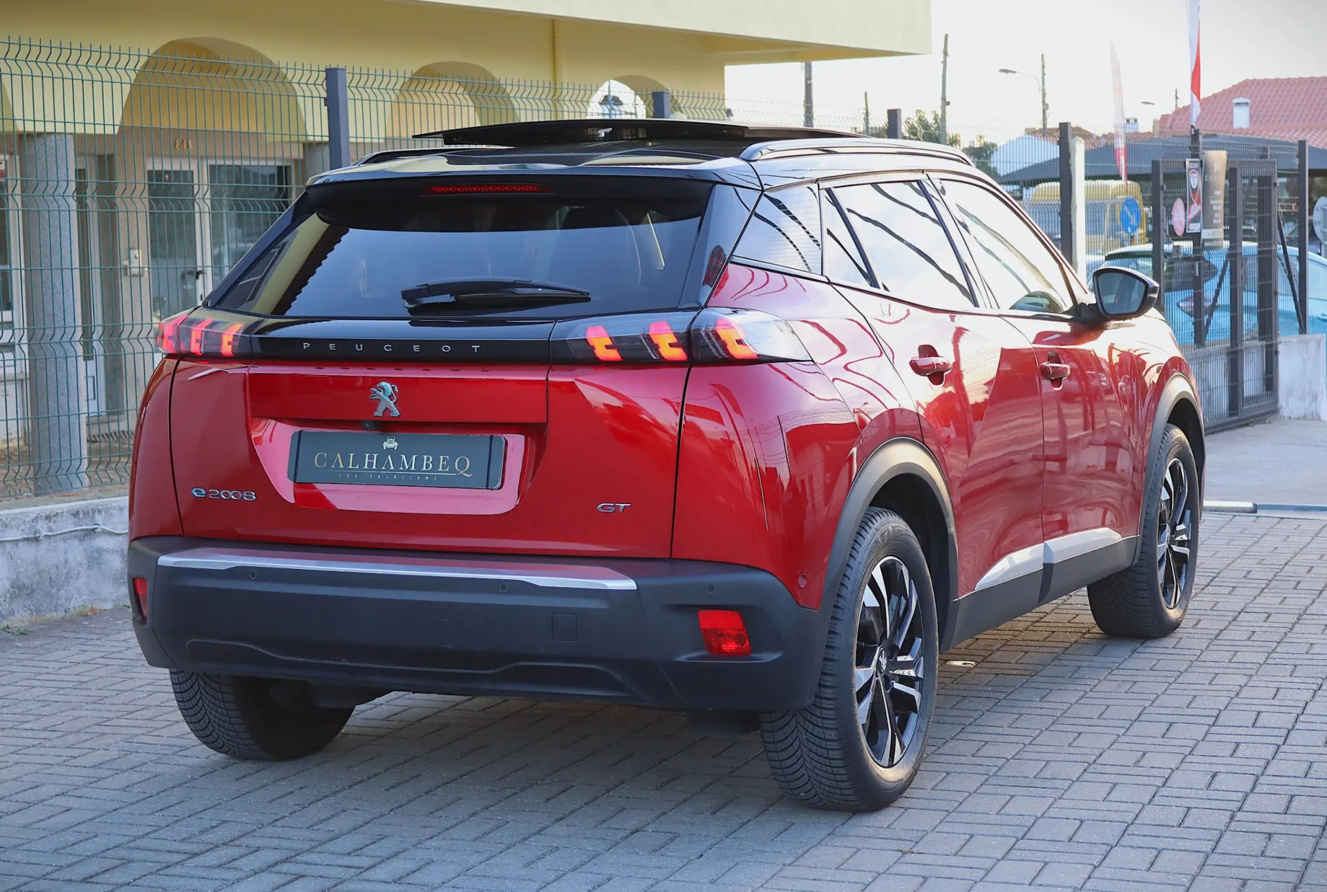 Peugeot e-2008 50 kWh GT 3
